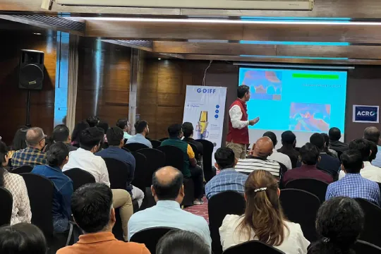 Conference photos (3)-01